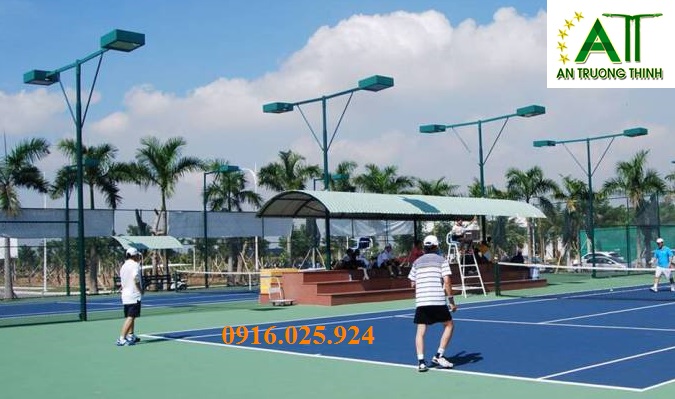 Cột Đèn Sân Bóng Tennis Mạ Kẽm